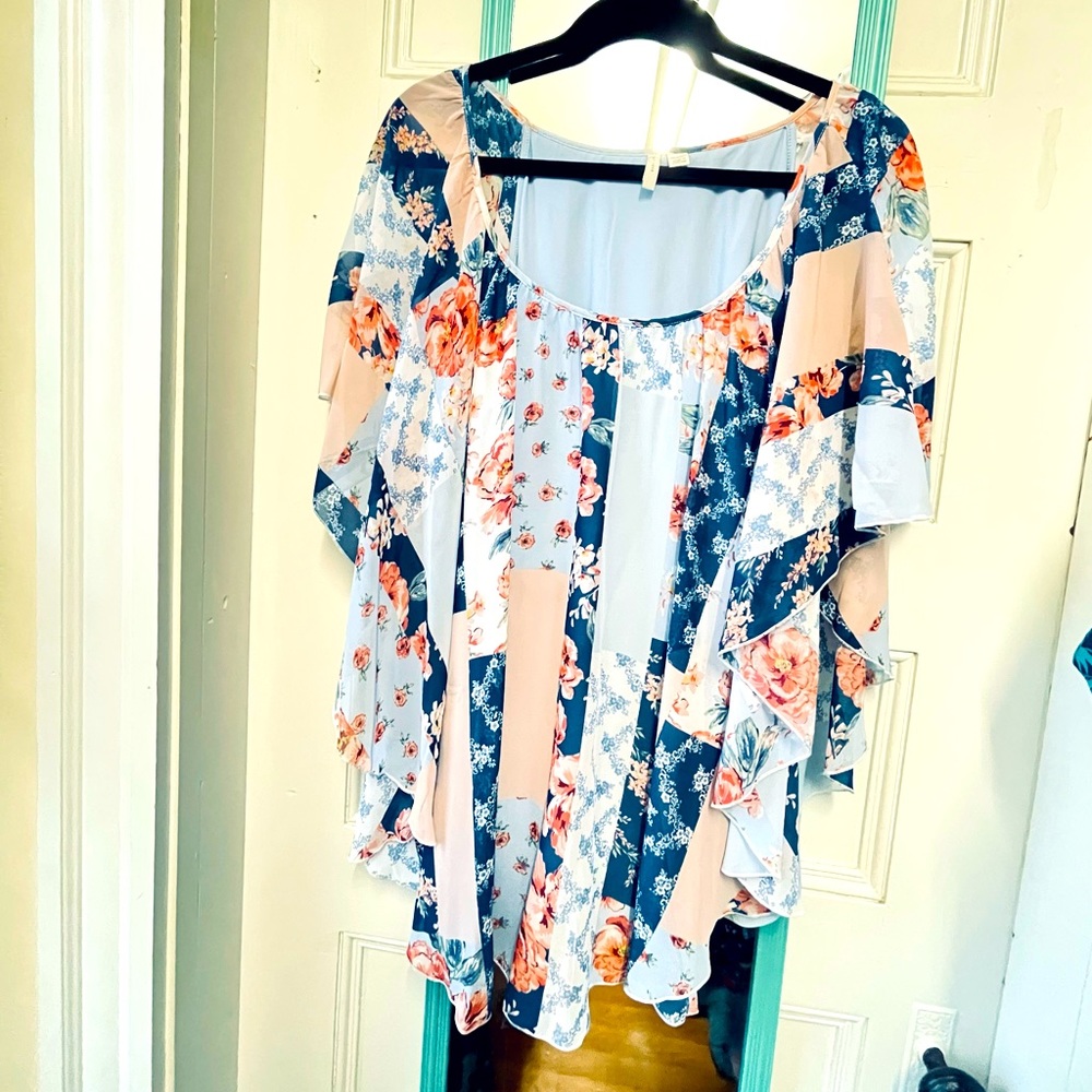 Catherines 22/24W Floral Pastel Chiffon Asymmetrical Popover Blouse